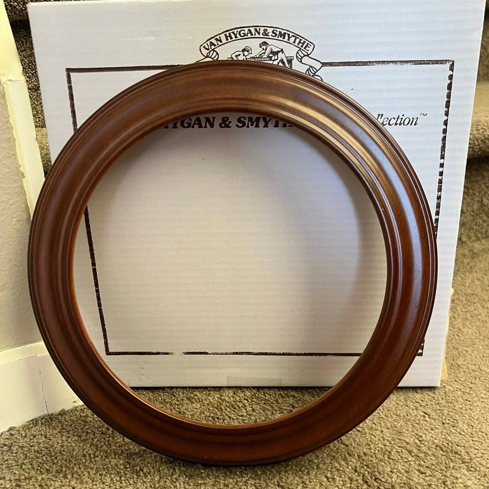 Van Hygan Smythe Round Wood Plate Frame Heritage Collection New In Box